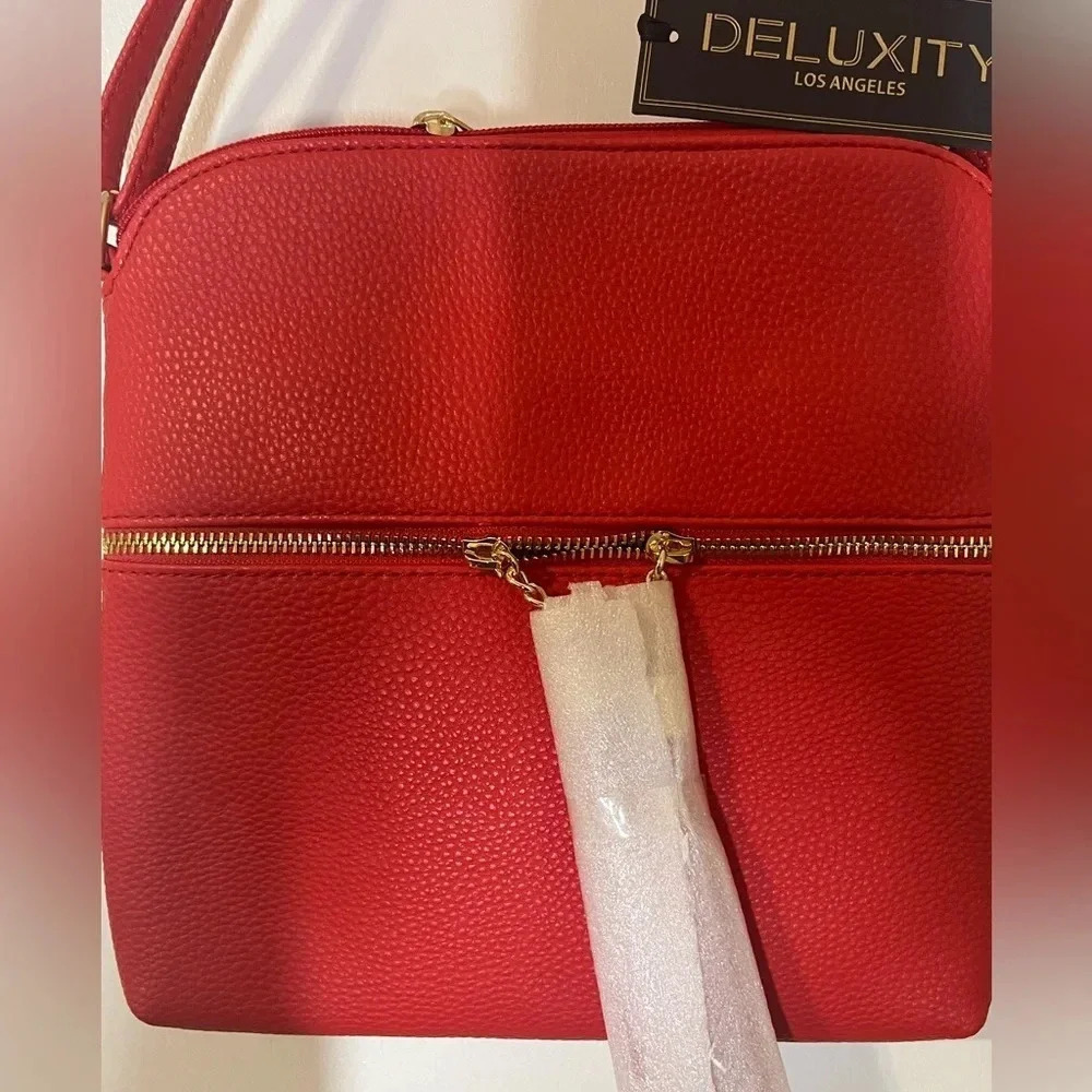 Deluxity Los Angeles Red Women Crossbody Messenger New with tags. - Picture 7 of 14